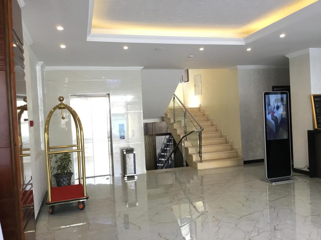 Marcen Addis Hotel Bagian luar foto