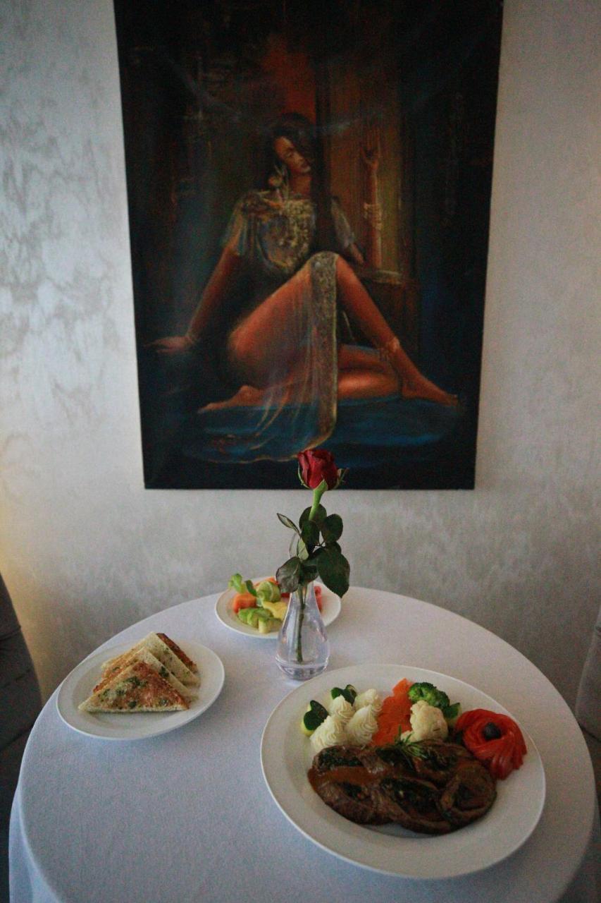 Marcen Addis Hotel Bagian luar foto